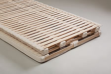 Dormo Novo Bettsystem: Basic-Element (unten) mit aufliegendem Comfort-Element (oben)