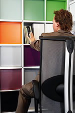 Der komfortable B&uuml;rodrehsessel HAG H09 Inspiration in Aktion (Modell 9220)
