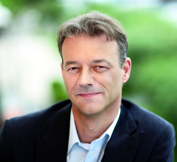 Adrian H�sler, seit dem Jahr 2000 Gesch�ftsf�hrer und Verwaltungsrat der H�sler Nest AG