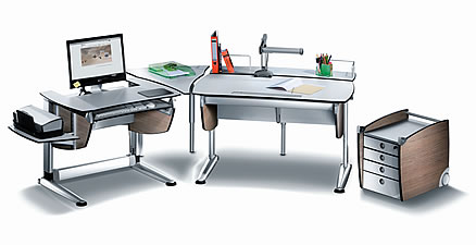 Moll Schreibtischkombination Science f&uuml;r das Home Office oder das Jugendzimmer. Computertisch und Schreibtisch &uuml;ber Verbindungsplatte verkettet.