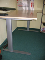 Ergonomischer Tisch, preiswert und gut