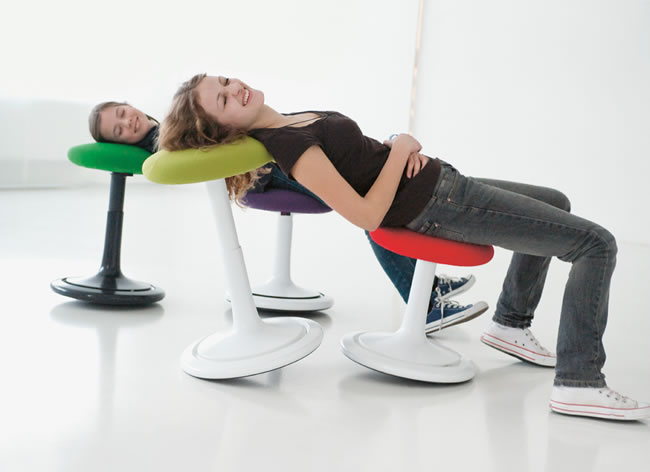 Der ergonomische Hocker Ongo als Übungsgerät